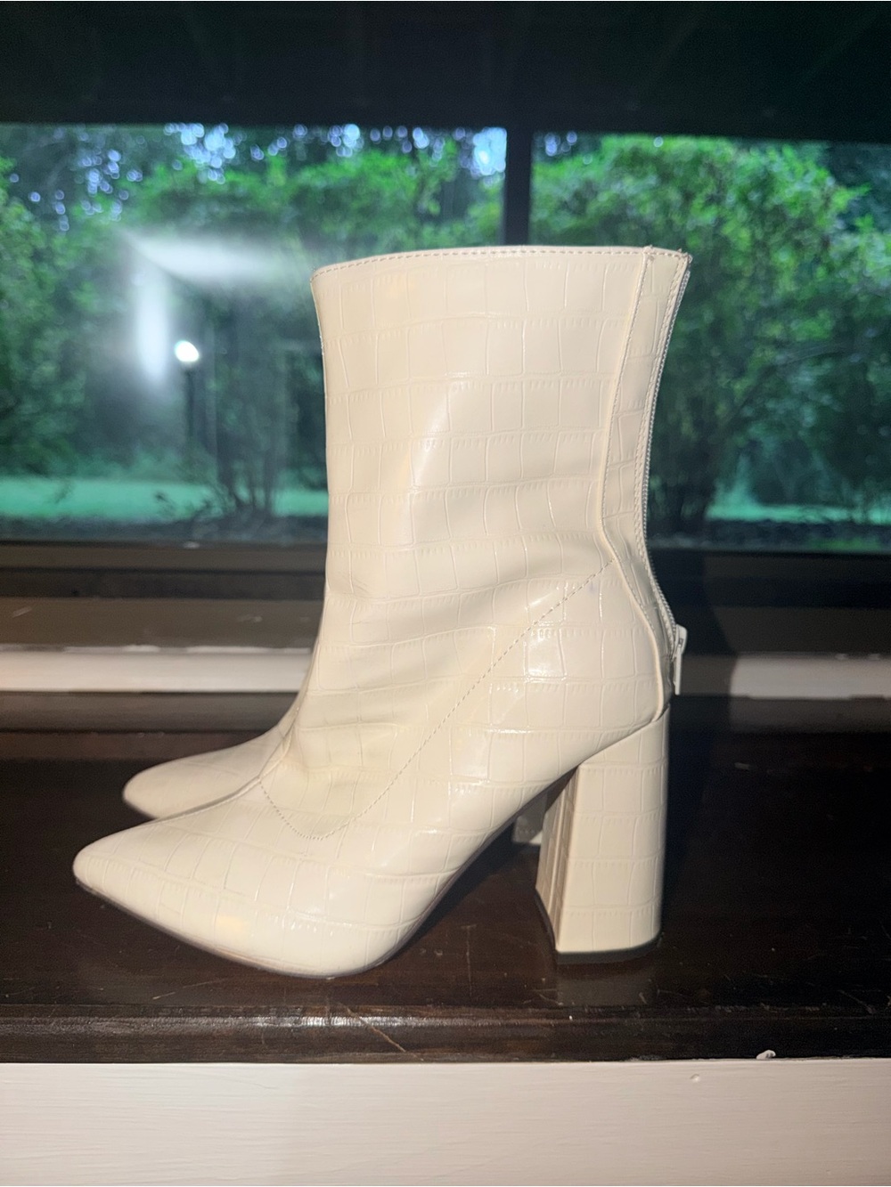 Women's White Croc-Embossed Block Heel Ankle Boots